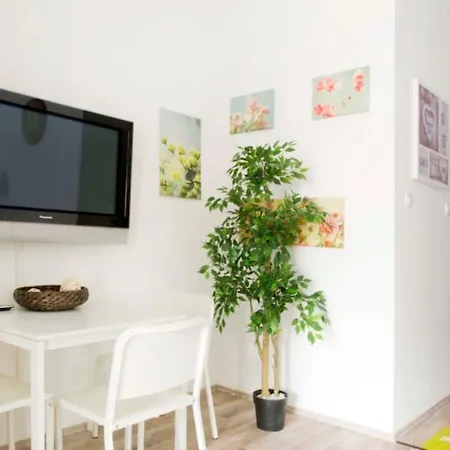 Apartment Bpm-jozsef Krt 67 Budapest