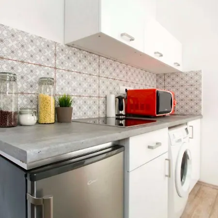 Apartment Bpm-jozsef Krt 67 Budapest