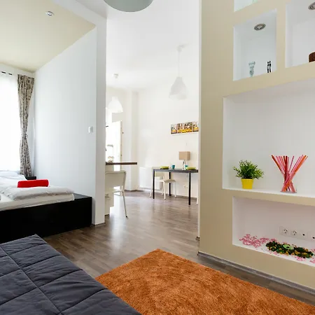 Bpm-jozsef Krt 67 Apartment *